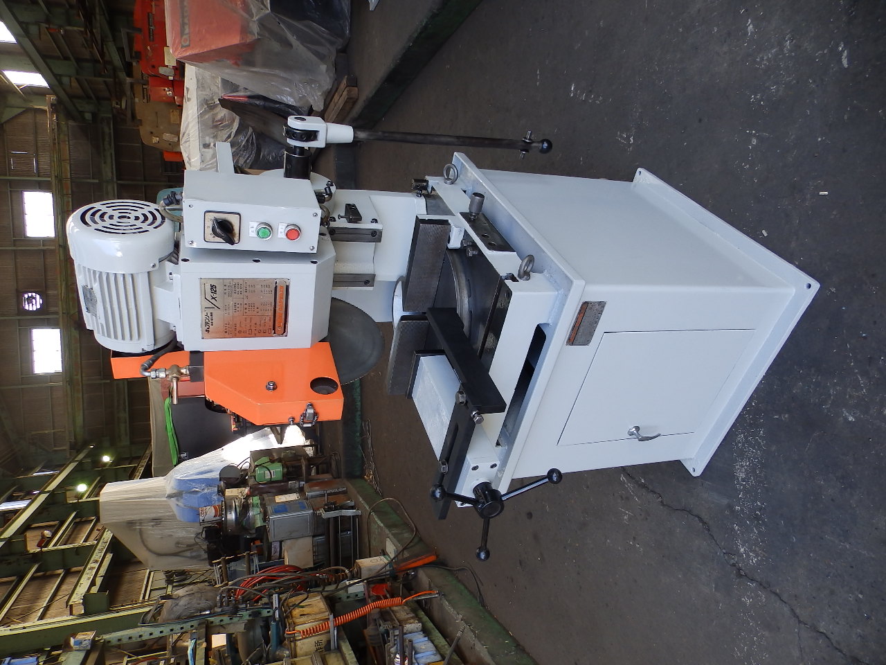 中古機械の商社 日東産業